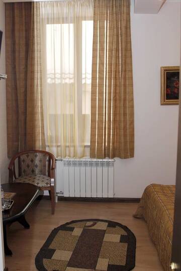 Фотографии Отель Hin Yerevantsi Hotel г. Ереван (Армения) №2 Фото Отель Hin Yerevantsi Hotel г. Ереван 2