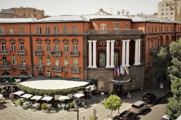 Фотографии Отель Grand Hotel Yerevan - Small Luxury Hotels of the World г. Ереван (Армения) №3 Фото Отель Grand Hotel Yerevan - Small Luxury Hotels of the World г. Ереван 3