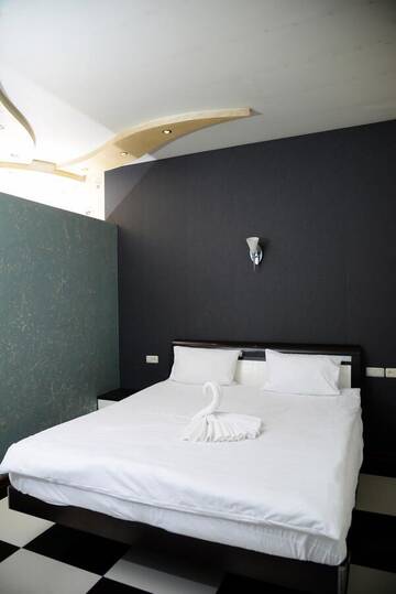 Фотографии Отель Royal Plus Hotel г. Ереван (Армения) №2 Фото Отель Royal Plus Hotel г. Ереван 2