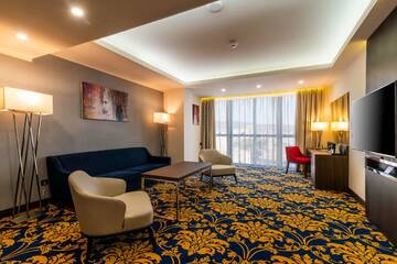 Фотографии Отель Ramada Hotel & Suites by Wyndham Yerevan г. Ереван (Армения) №4 Фото Отель Ramada Hotel & Suites by Wyndham Yerevan г. Ереван 4