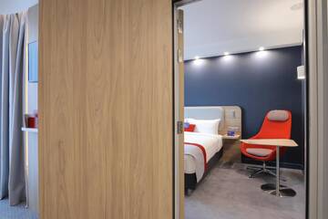 Фотографии Отель Holiday Inn Express - Yerevan г. Ереван (Армения) №3 Фото Отель Holiday Inn Express - Yerevan г. Ереван 3