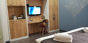 Фотографии Отель Hotel Alpha г. Ереван (Армения) №2 Фото Отель Hotel Alpha г. Ереван 2