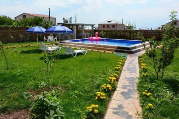 Фотографии Дома для отпуска Blue House Yerevan г. Ереван (Армения) №4 Фото Дома для отпуска Blue House Yerevan г. Ереван 4