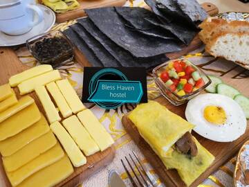 Фотографии Хостелы Bless Haven Hostel and Tours г. Ереван (Армения) №4 Фото Хостелы Bless Haven Hostel and Tours г. Ереван 4