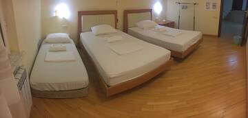 Фотографии Хостелы Bless Haven Hostel and Tours г. Ереван (Армения) №3 Фото Хостелы Bless Haven Hostel and Tours г. Ереван 3
