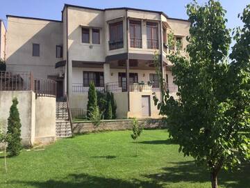 Фотографии Виллы Cozy House In Yerevan City Center г. Ереван (Армения) №1 Фото Виллы Cozy House In Yerevan City Center г. Ереван 1