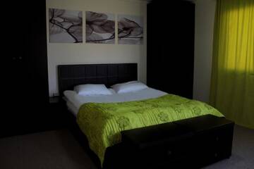 Фото номера Коттедж с террасой Отель Cross Resort Hotel г. Ереван 8