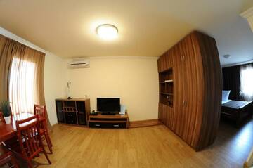 Фото номера Коттедж с террасой Отель Cross Resort Hotel г. Ереван 11