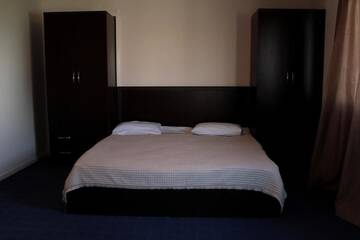 Фото номера Коттедж с террасой Отель Cross Resort Hotel г. Ереван 22