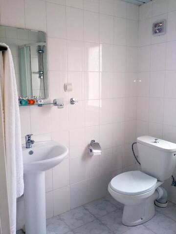 Фото номера Коттедж с террасой Отель Cross Resort Hotel г. Ереван 23