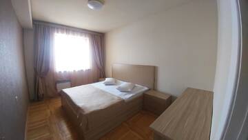 Фото номера Апартаменты с 3 спальнями Отель Cross Resort Hotel г. Ереван 7