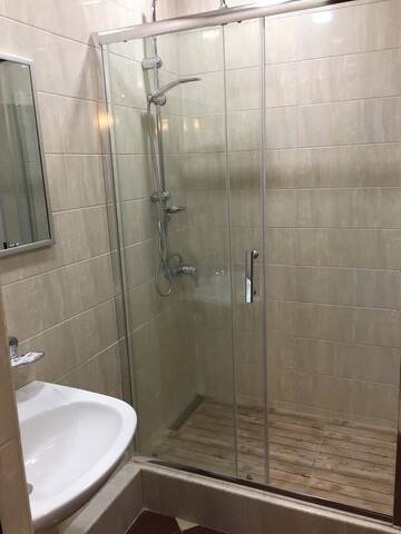 Фото номера Стандартный двухместный номер с 2 отдельными кроватями Отель Primer Hotel г. Ереван 6