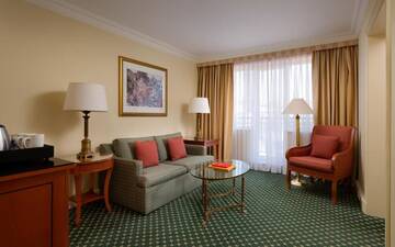 Фото номера Deluxe, Guest room, 1 King, Sofa bed Отель Armenia Marriott Hotel Yerevan г. Ереван 7