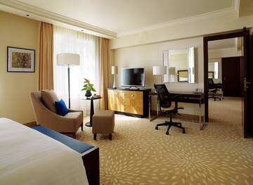 Фото номера Люкс &quot;Марриотт&quot; Отель Armenia Marriott Hotel Yerevan г. Ереван 3