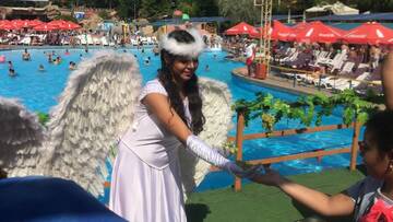 Фото номера Улучшенный двухместный номер с 2 отдельными кроватями Отель Armenian Village Park Hotel г. Ереван 3