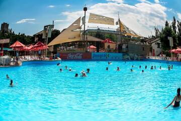 Фото номера Стандартный двухместный номер с 1 кроватью Отель Armenian Village Park Hotel г. Ереван 3