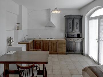Фото номера Трехместный номер Отель Villa Ayghedzor г. Ереван 7