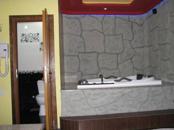 Фото номера Полулюкс Отель Princ Plaza Hotel г. Ереван 5