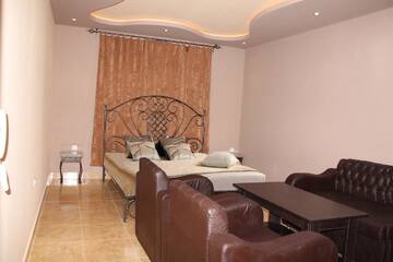 Фото номера Стандартный двухместный номер с 1 кроватью Отель Princ Plaza Hotel г. Ереван 4