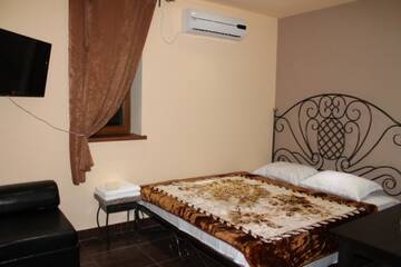 Фото номера Стандартный двухместный номер с 1 кроватью Отель Princ Plaza Hotel г. Ереван 6