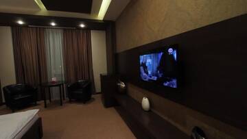 Фото номера Стандартный двухместный номер с 1 кроватью Отель Avant Garde Hotel г. Ереван 28