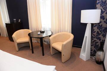 Фото номера Стандартный двухместный номер с 1 кроватью Отель Avant Garde Hotel г. Ереван 5