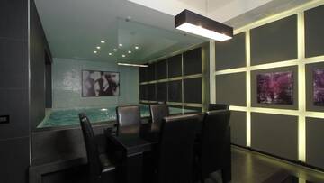 Фото номера Стандартный двухместный номер с 1 кроватью Отель Avant Garde Hotel г. Ереван 38