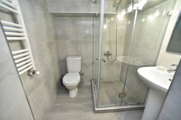 Фото номера Двухместный номер с 1 кроватью Отель Good Hotel Yerevan г. Ереван 11