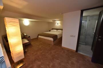 Фото номера Двухместный номер с 1 кроватью Отель Good Hotel Yerevan г. Ереван 10