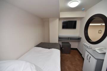 Фото номера Бюджетный двухместный номер с 1 кроватью Отель Good Hotel Yerevan г. Ереван 3
