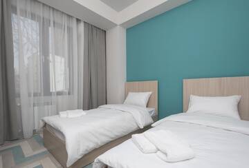 Фото номера Двухместный номер с 2 отдельными кроватями Отель Hotel Armeni г. Ереван 2