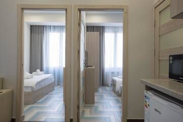 Фото номера Семейный люкс Отель Hotel Armeni г. Ереван 3