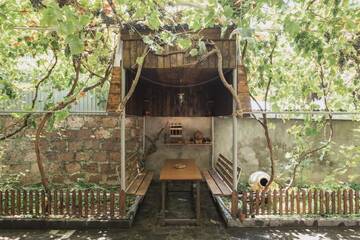 Фото номера Дом с 2 спальнями Отели типа «постель и завтрак» Guest House Myasnikyan г. Ереван 40