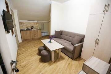 Фото номера Бюджетный двухместный номер с 1 кроватью Отель Alba Hotel Yerevan г. Ереван 11
