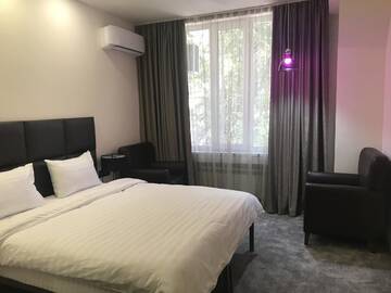 Фото номера Стандартный двухместный номер с 1 кроватью Отель Unique hotel г. Ереван 14