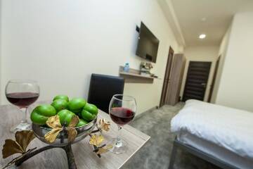 Фото номера Стандартный двухместный номер с 1 кроватью Отель Unique hotel г. Ереван 18