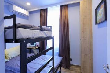Фото номера Двухместный номер с 1 кроватью Хостелы Highland Hostel г. Ереван 26