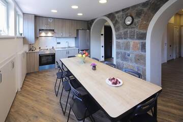 Фото номера Кровать в общем 8-местном номере для мужчин и женщин Хостелы Highland Hostel г. Ереван 43