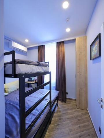 Фото номера Двухместный номер с 1 кроватью Хостелы Highland Hostel г. Ереван 25