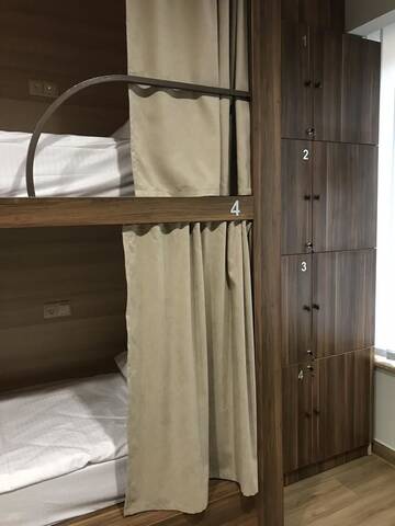 Фото номера Кровать в общем 8-местном номере для мужчин и женщин Хостелы Loft Host г. Ереван 3