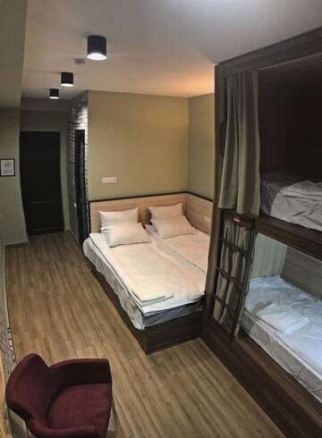 Фото номера Cемейный номер с собственной ванной комнатой Хостелы Loft Host г. Ереван 3
