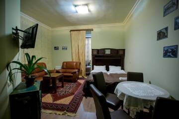 Фото номера Классический четырехместный номер Отель Studio Boutique Hotel г. Ереван 19