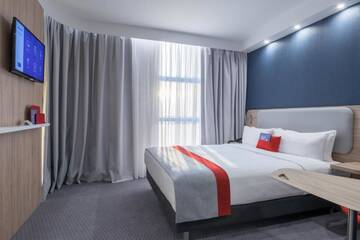Фото номера Двухместный номер с 1 кроватью - Для некурящих Отель Holiday Inn Express - Yerevan г. Ереван 11