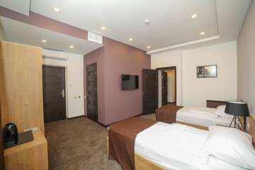 Фото номера Двухместный номер эконом-класса с 1 кроватью Отель Moscow Boutique Hotel г. Ереван 2