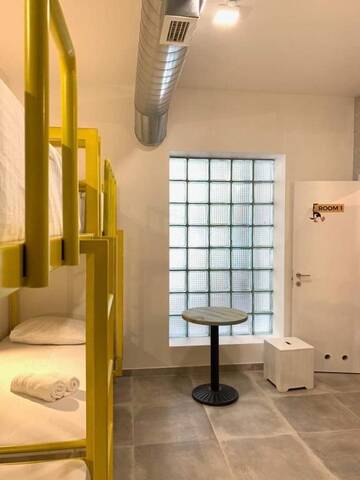 Фото номера Кровать в общем 6-местном номере Хостелы Duck Hostel г. Ереван 15