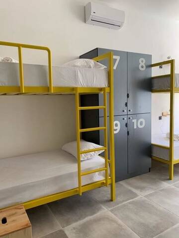 Фото номера Кровать в общем 6-местном номере Хостелы Duck Hostel г. Ереван 7