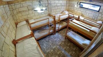 Фото номера Общий номер для мужчин и женщин Хостелы Retro Hostel &amp; Tours г. Ереван 4