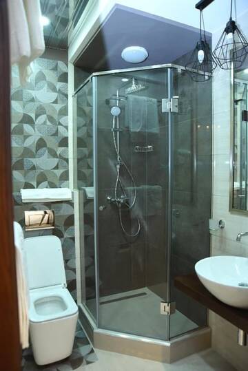 Фото номера Двухместный номер эконом-класса с 1 кроватью Мини-отель R&amp;R Hotel г. Ереван 25