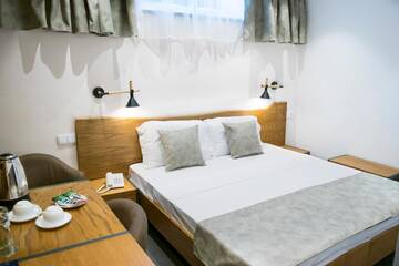 Фото номера Двухместный номер эконом-класса с 1 кроватью Мини-отель R&amp;R Hotel г. Ереван 19
