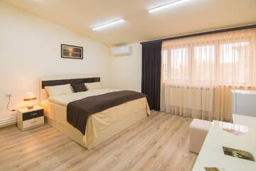 Фото номера Люкс с видом на город Хостелы Tatev Hotel and Tours г. Ереван 8